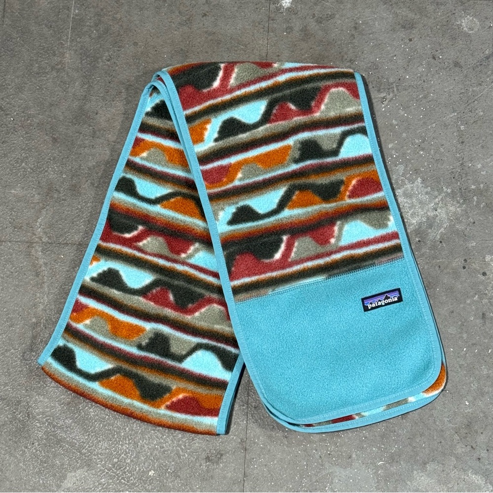 RARE Patagonia Synchilla Fleece Scarf Delta Cinder Aztec Red Blue 64 x 8